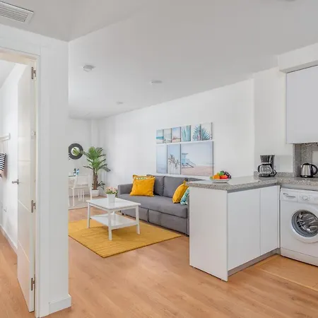 Couples Getaway By Costarentals - Ref 155 *