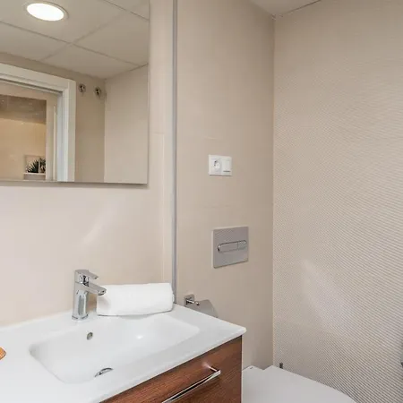 Couples Getaway In By Costarentals - Ref 155 Apartment