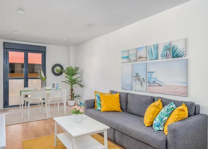 Couples Getaway By Costarentals - Ref 155 *