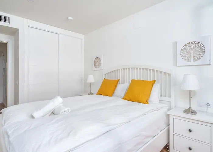 Couples Getaway By Costarentals - Ref 155